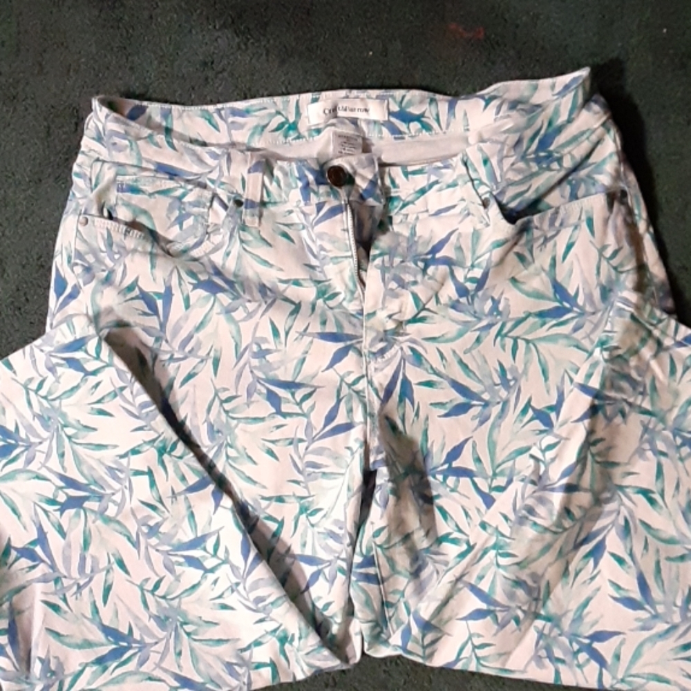 Women's capris